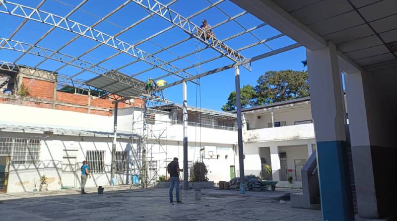 Organizaciones de base del Poder Popular rehabilitan planteles educativos a nivel nacional